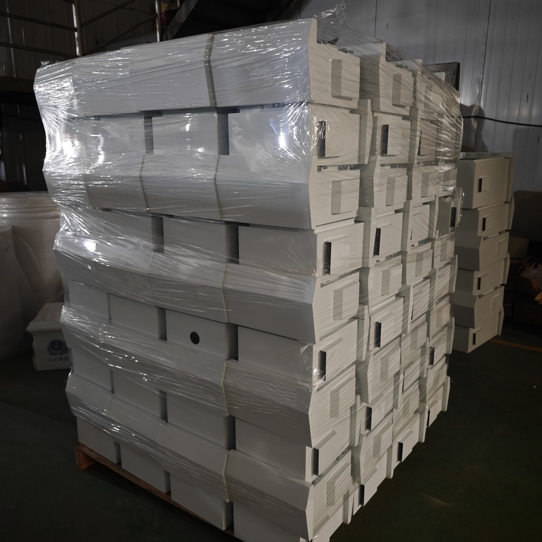 กล่องกระจายสินค้าของ Ouyue Electric ถูกส่งไปยังแคนาดาเป็นสองชุด ซึ่งแสดงให้เห็นถึงความสามารถในการส่งออกหลายหมวดหมู่